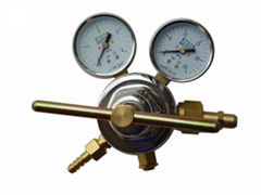 oxygen gas regulator O2 pressure