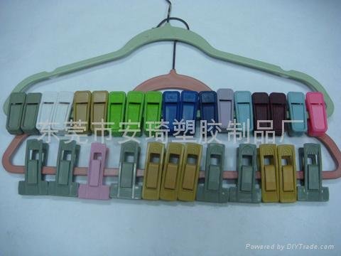 Clothes Clips  2