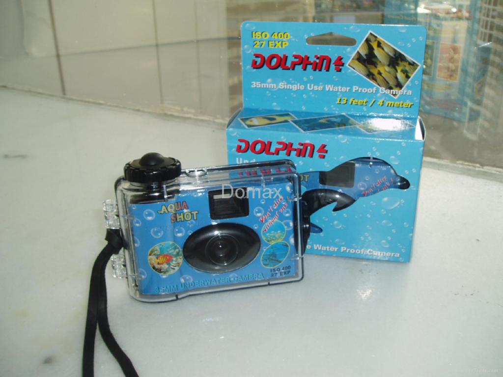 Waterproof camera