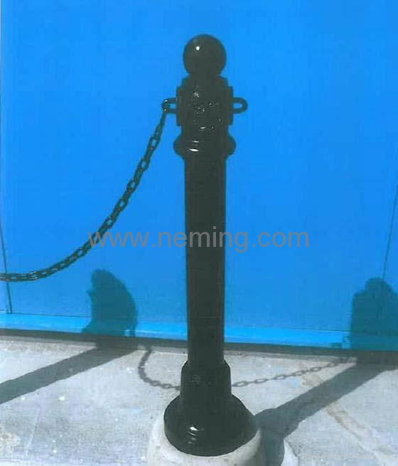 Cast Iron Bollard 3