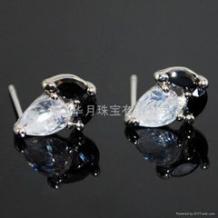 Zircon Earing