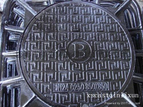 BS EN124 C250 manhole cover