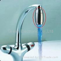 LED faucet light