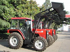 FARM TRACTOR LOADER