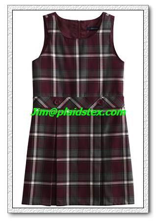 School uniform: plaid skirt, plaid jumper 2