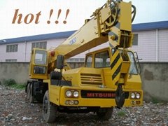 truck crane (25 ton kato crane)