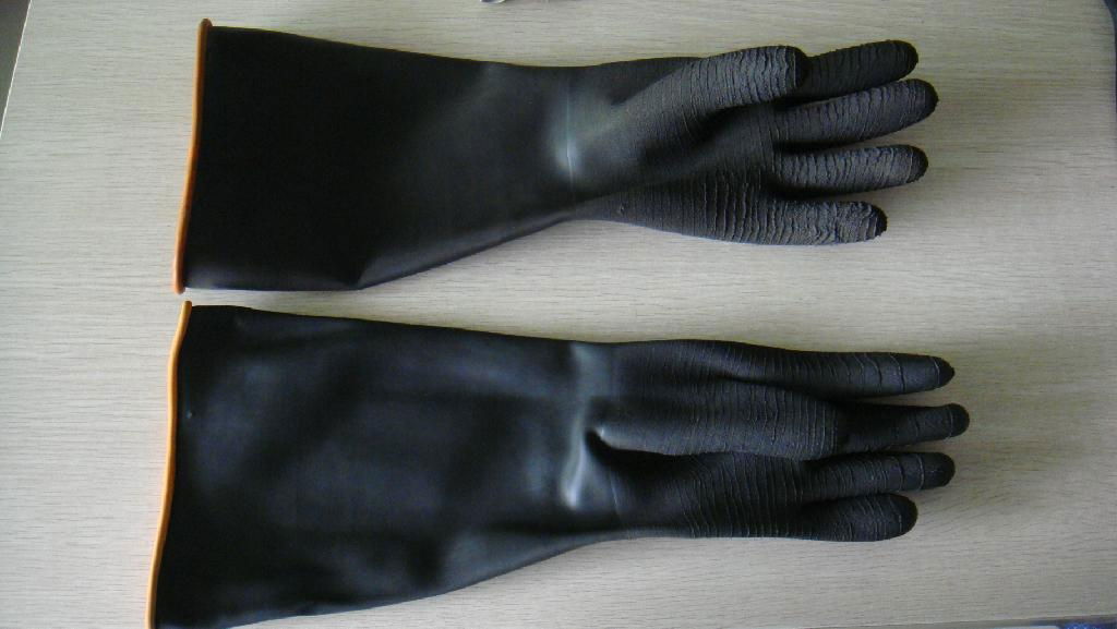 heavy duty chemical resistant gloves 3