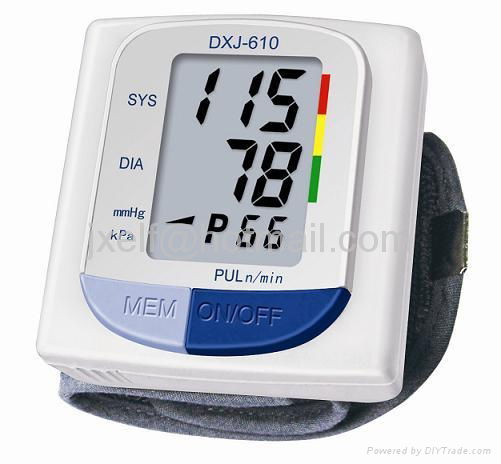 Blood pressure monitor