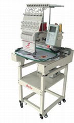 Compact embroidery machine 