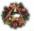 10" (26cm) Pre-decorated Wreath,w/40 tips 1