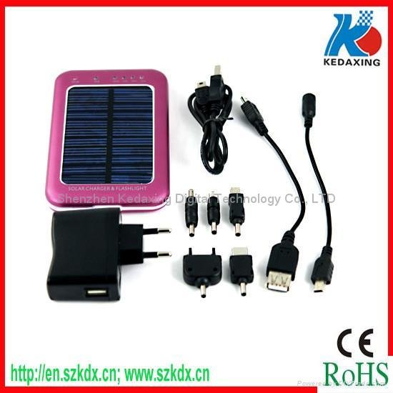 Solar charger with LED flashlight  2
