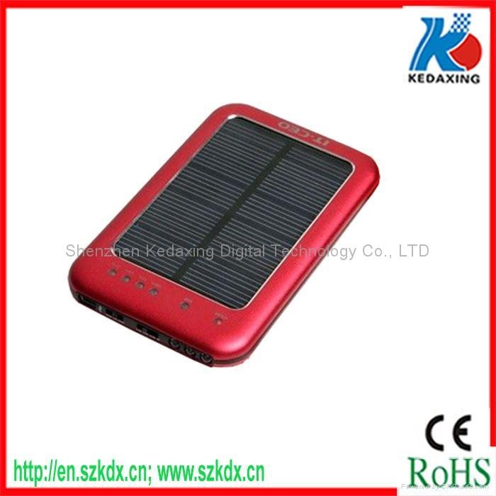Solar charger with LED flashlight  3