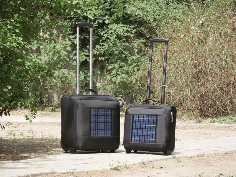 solar laptop charging bag 2