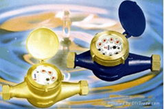 Rotary vane wet water meter 