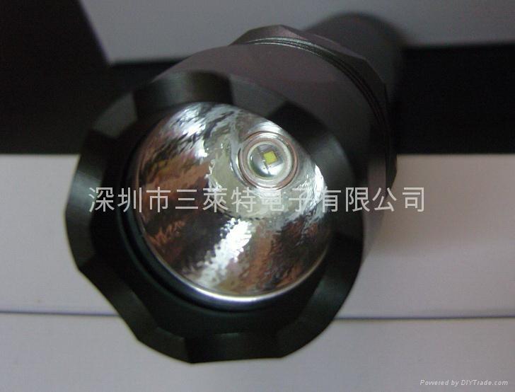 18650 Li-ion battery flashlight bright LED Q5 4