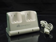 WII double charger with 2 batteries