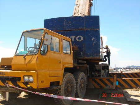 Used 160T KATO truck crane 2