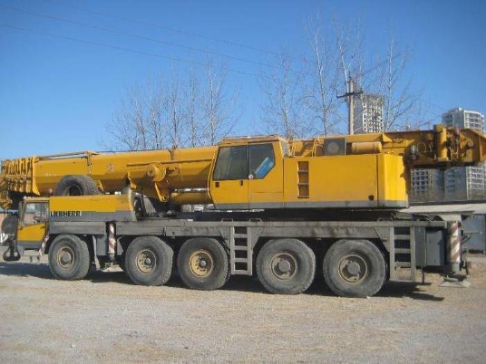 Used 160T LIEBHERR LTM1160 truck crane 4
