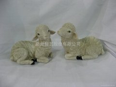 Polyresin sheep ornament,2 asst