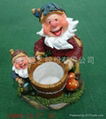 Polyresin garden gnome w/planter ornament 1