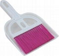 dustpan brush 1