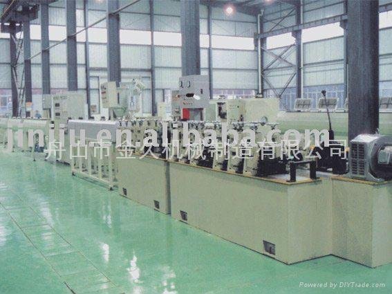 Stainless steel PP-R composite pipe production line