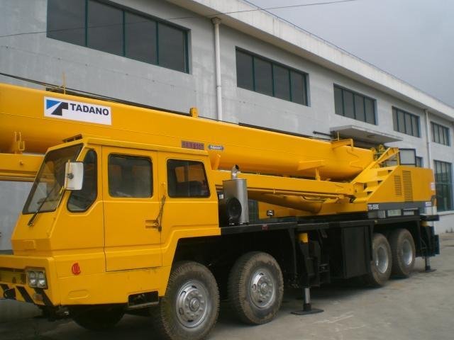 sell Tadano crane 160T truck crane 5