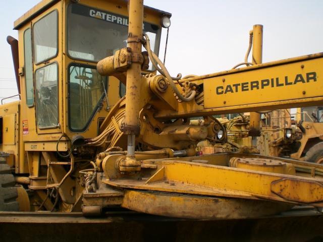 sell  used grader 4