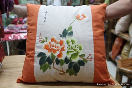 Learn How to Quilt: Stipple Quilted Cushion Cover