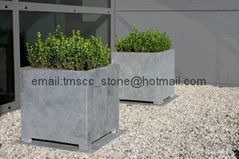 Blue limestone flowerpot/plant container