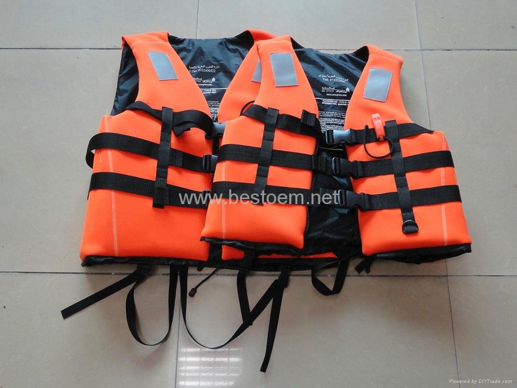 Life Jackets and Vests for Adults and Kids 5