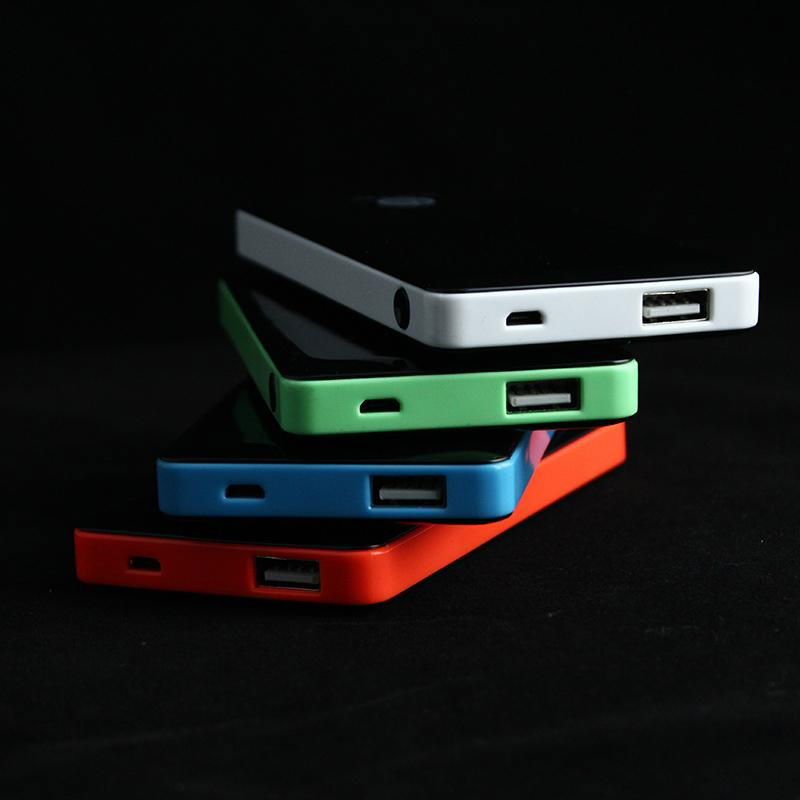 High Quality 4 LED Li Polymer Mobile Power Bank 5