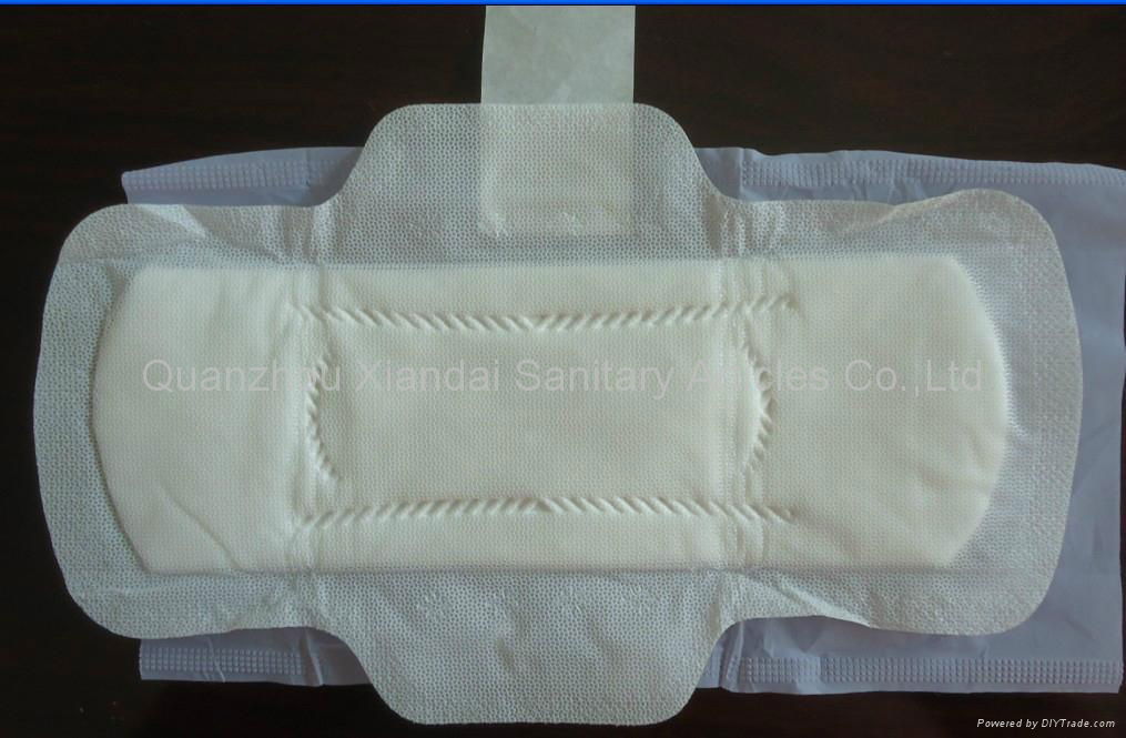 Double Wings Sanitary Napkin 2