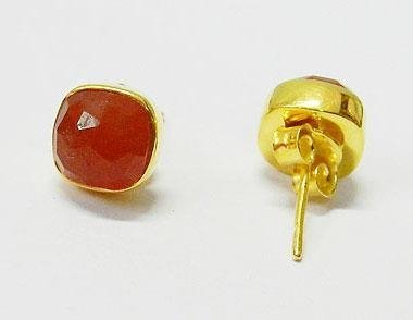 Red Onyx 8*8mm Cushion gold plated silver stud Earring 4