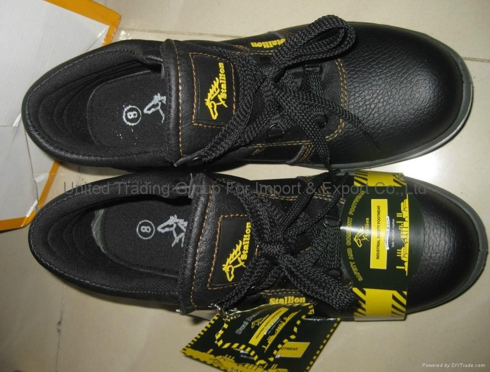 Safety shoes 2