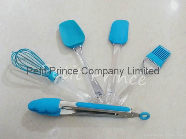 Silicone cooking and baking set