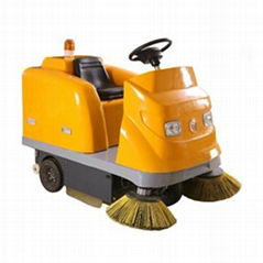 Ride-on Street Sweeper Machine