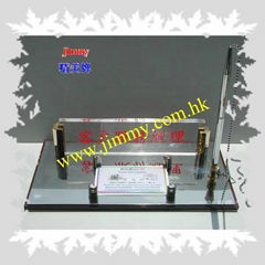 Bank chain pen stand