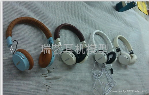 Headphone model 5