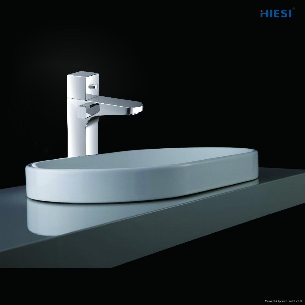 Thermostatic faucet 