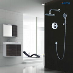 Thermostatic shower mixer 