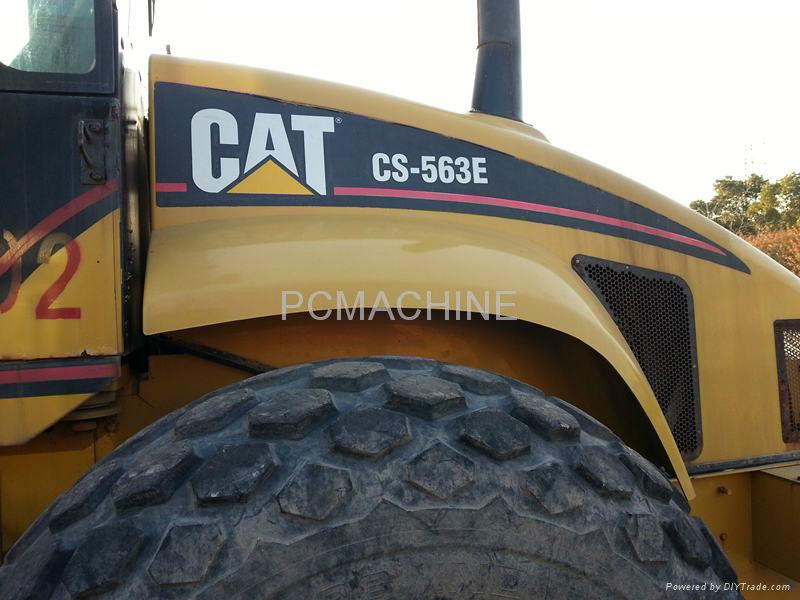 used Caterpillar CS-563E road roller 2