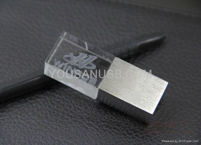Crystal usb flash drive with 3D engraved logo inside 2