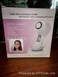 Electric facial cleansing brush 3