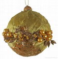 Gold Christmas ball with beaded chain 1