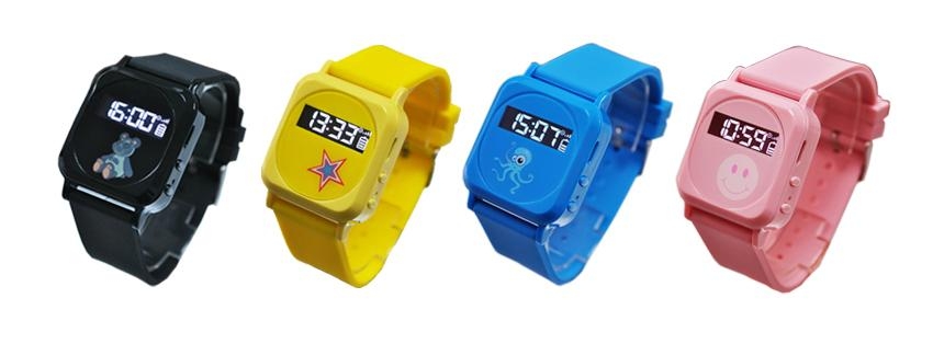 Mini Size Colorful GPS Kids Trackers  4