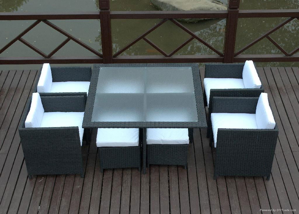 Contemporary All Weather 8 Seate rRattan Cube Set