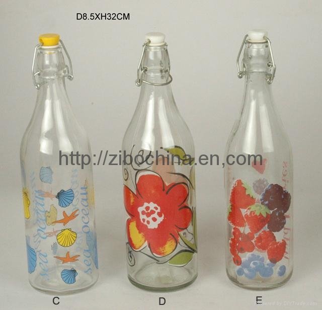 Glass water/juice bottle with stopper