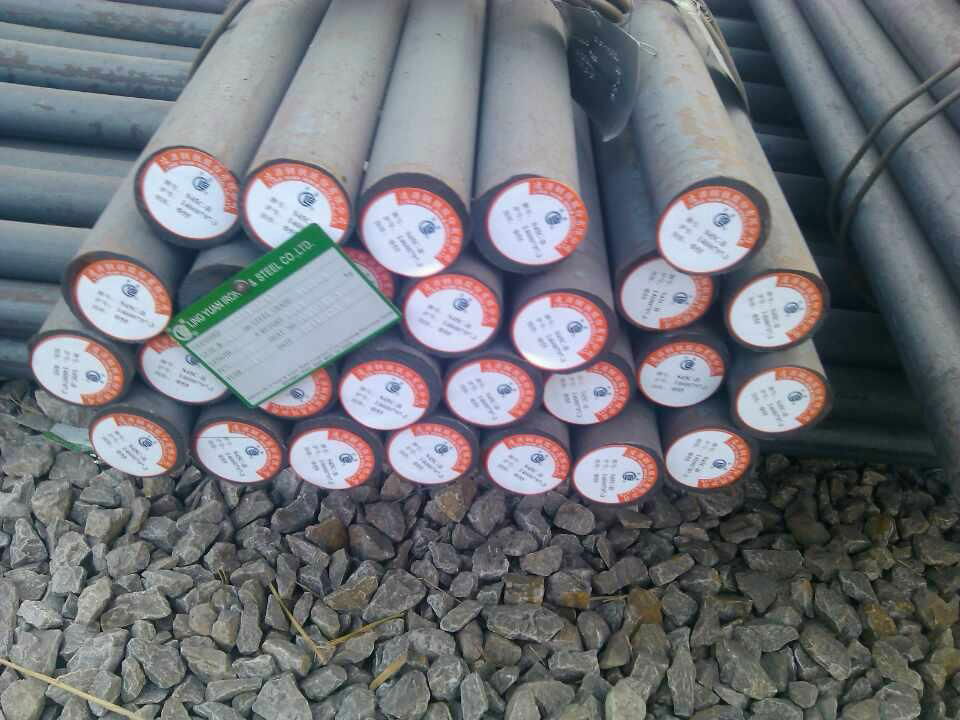HOT ROLLED STEEL ROUND BARS 2