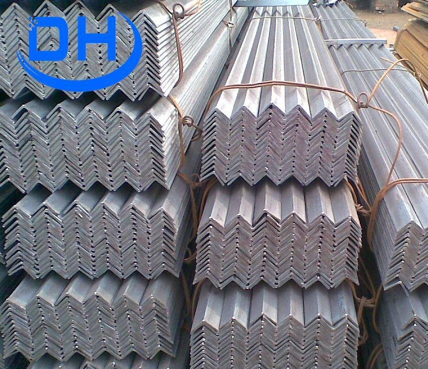 Hot rolled angle steel for construction